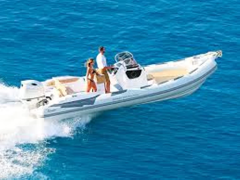 Hire Motorboat with or without skipper Ranieri Arzon