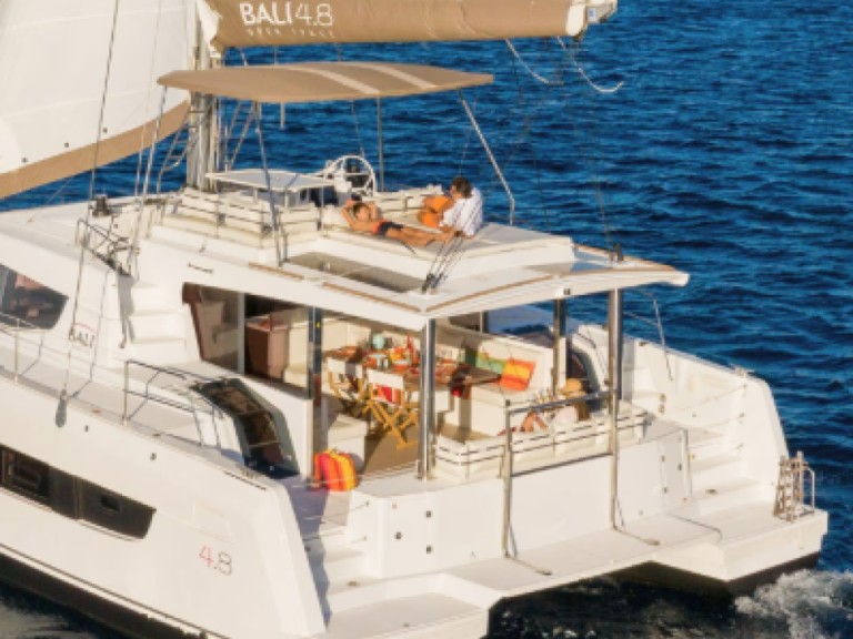 Hire a 15 BALI 4.6 TEN Ajaccio