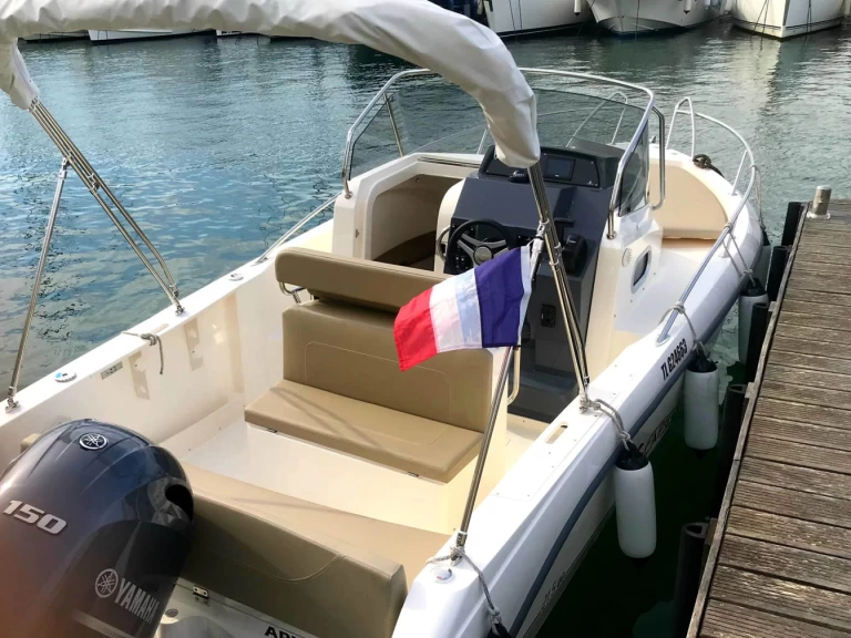 Hire Motorboat with or without skipper Capelli Arzon