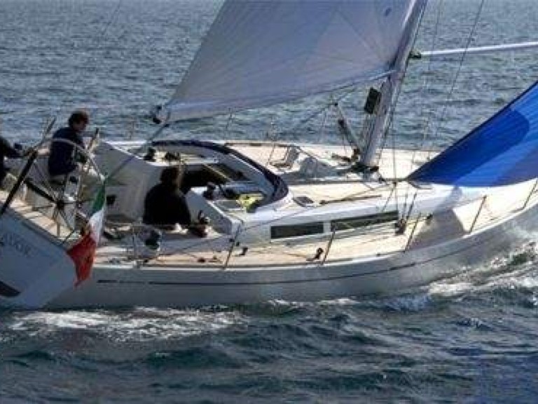 Hire Sailboat with or without skipper Grand Soleil La Trinité-sur-Mer