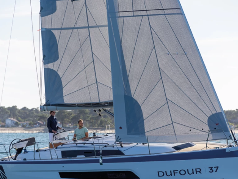 Yacht hire Golfe-Juan cheap DUFOUR 37 FLAVOURS OF THE SEA