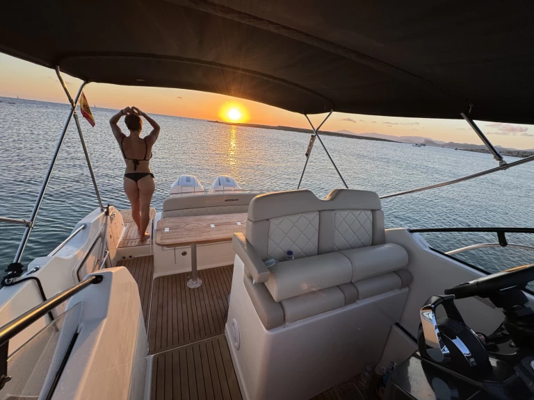 Yacht hire Ibiza Town cheap Activ 875 Sundeck