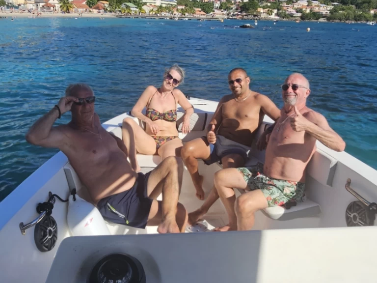 Motorboat hire in Les Trois-Îlets - aback 24 Abbaco 24