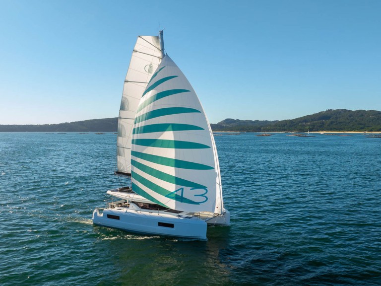 Yacht hire Bonifacio cheap LAGOON 43 | 2025