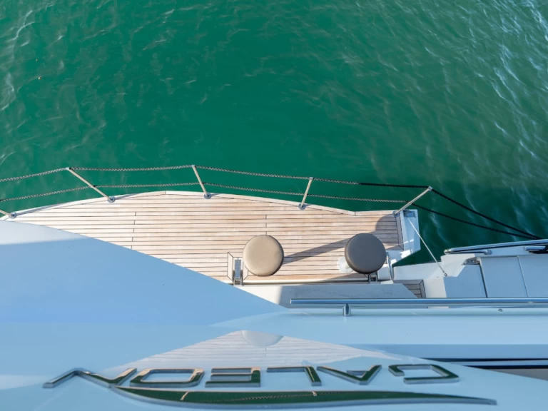 Hire Luxury Yacht with or without skipper Galeon Miami Beach