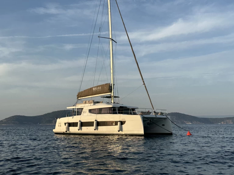 Hire a Bali Bali 4.4 Rogoznica
