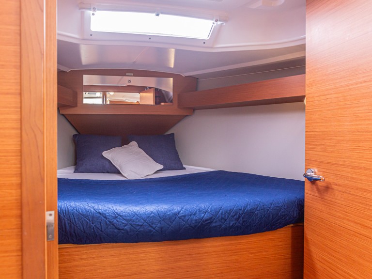 Yacht hire Furnari cheap Dufour 360 Grand Large 2.20 draft