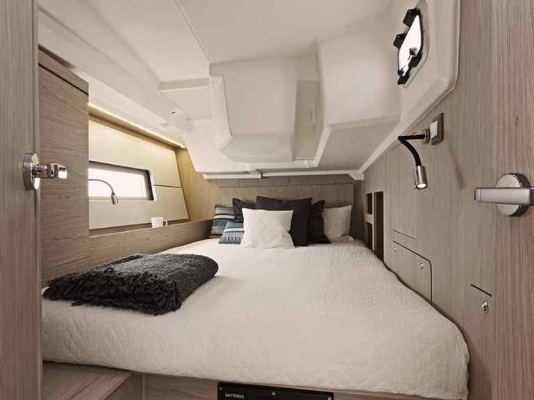 Bénéteau Oceanis 46.1 charter bareboat or skippered in  Tropea