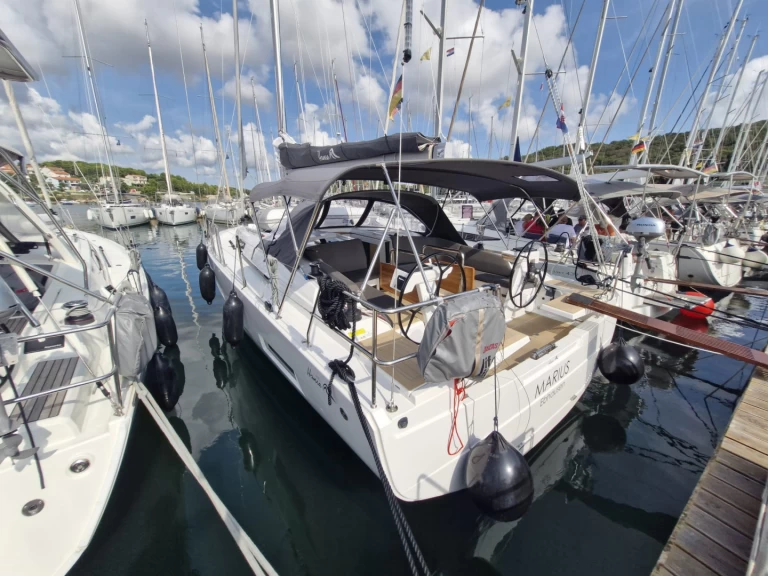 Hire Sailboat Hanse with a boat licence