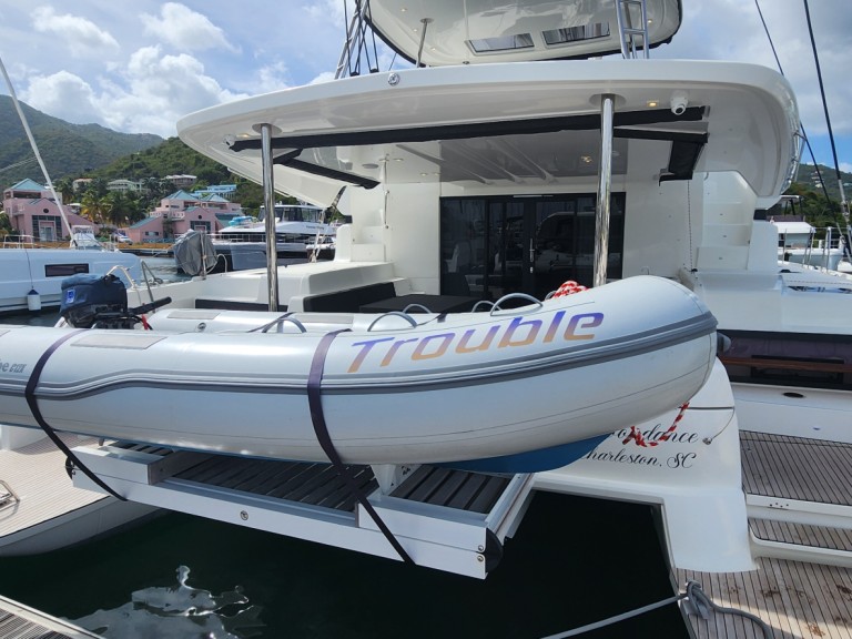 Catamaran to hire Road Town at the best price