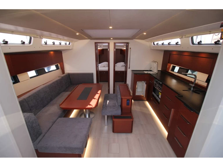 Yacht hire Alimos cheap Hanse 460