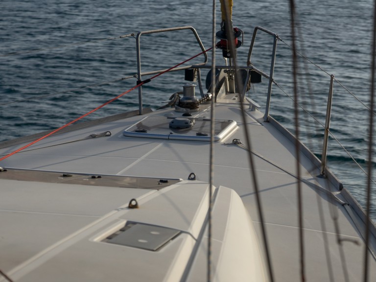 Sailboat hire in Ibiza Town - Jeanneau Sun Odyssey 519