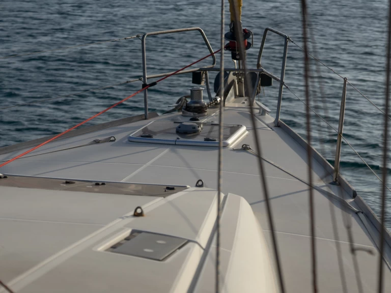 Sailboat hire in Ibiza Town - Jeanneau Sun Odyssey 519