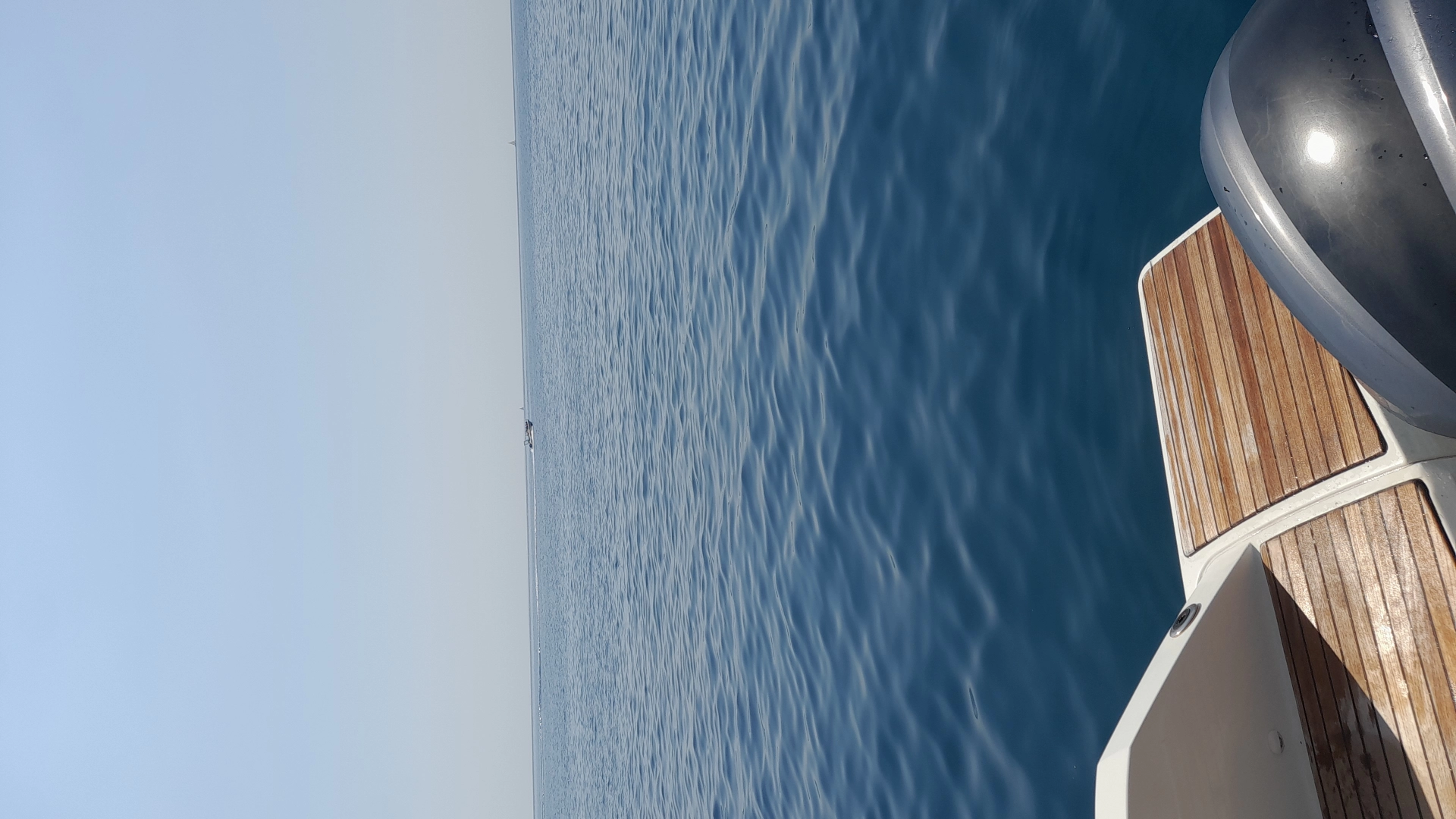 Motorboat hire in Genova - Jeanneau Cap Camarat 9.0 WA