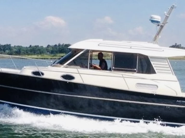 Yacht charter Larmor-Plage - ACM 31 élite  on SamBoat