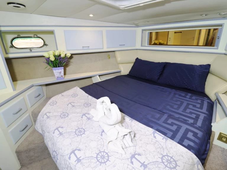 Charter a Fairline Targa 64 in Antalya (City) on Samboat