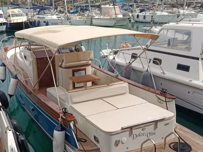 Yacht charter Salerno - fratelli mileo Gozzo Campano Sport Cruiser  on SamBoat