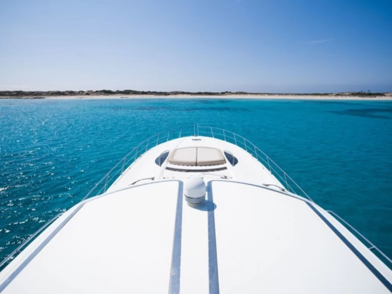 Luxury Yacht hire in Port d'Andratx - Sunseeker Predator 75
