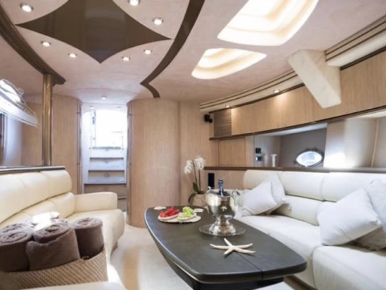 Hire Luxury Yacht with or without skipper Sunseeker Port d'Andratx