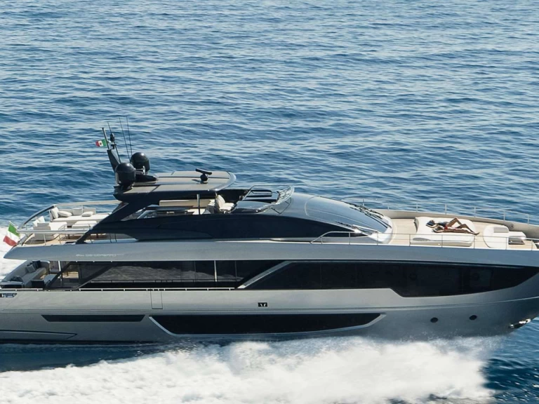 Hire Luxury Yacht with or without skipper Riva Mandelieu-la-Napoule