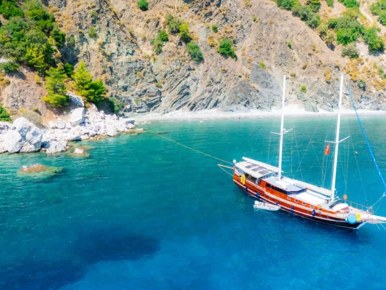 Yacht hire Marmaris cheap PRINCESS ALIZE