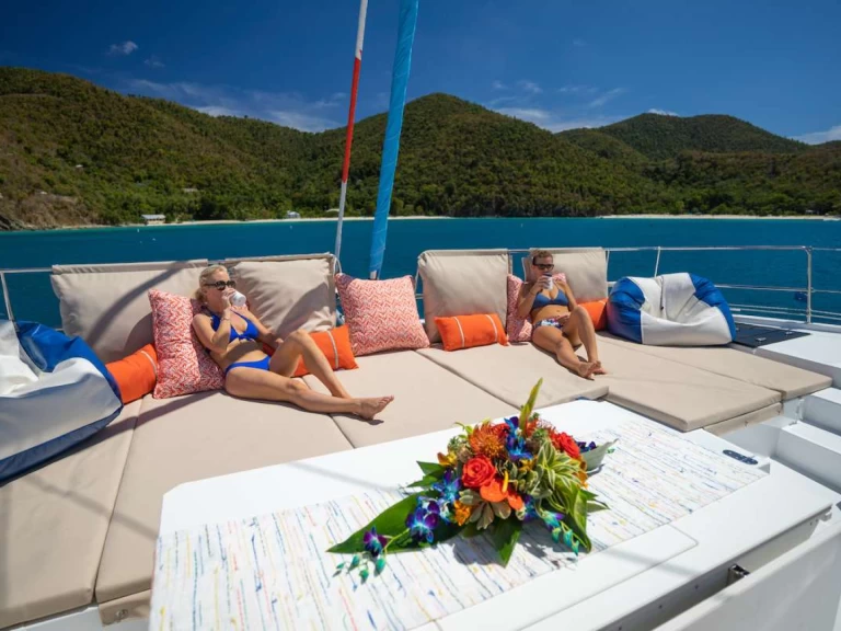 Luxury Yacht to hire British Virgin Islands (BVI) at the best price