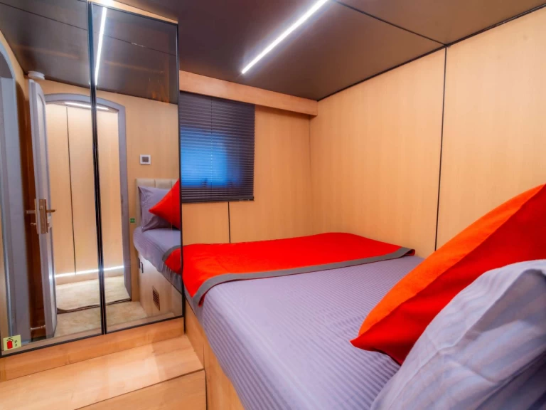 Charter a  PRINCESS ALIZE in Marmaris on Samboat