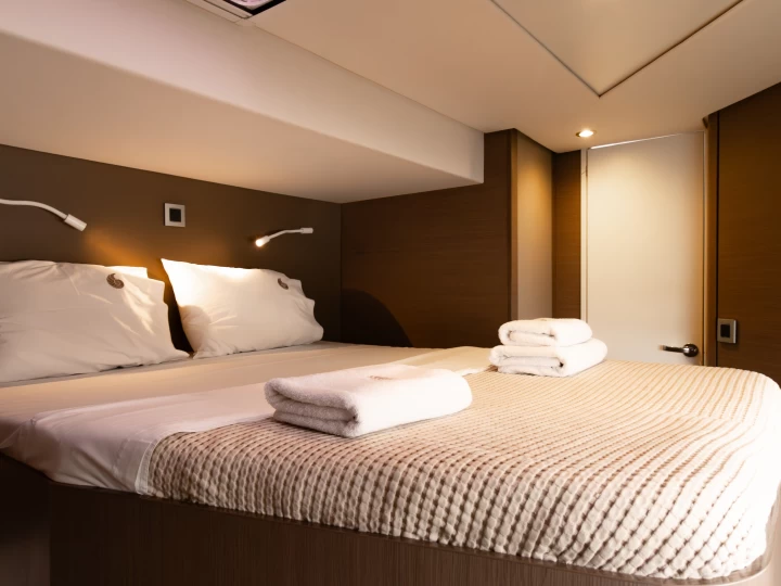 Charter a Bali Bali 4.8 in Préveza on Samboat