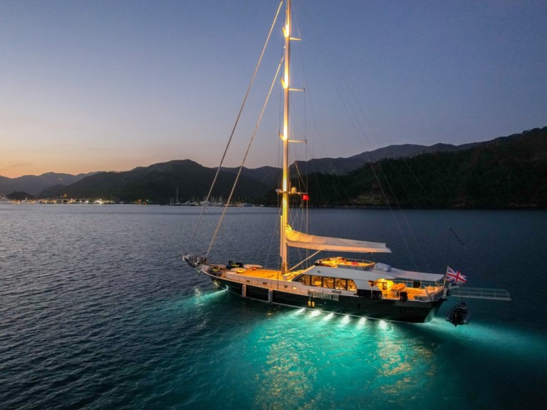  MOTORSAILOR GOOD LIFE charter bareboat or skippered in  Alimos