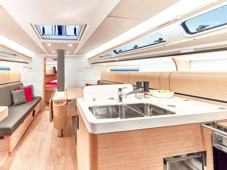 Yacht hire Punat cheap Dehler 38