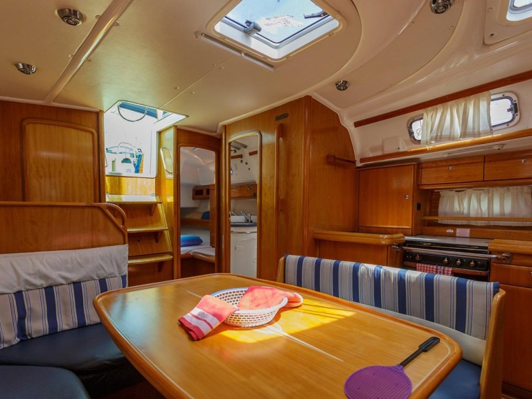 Sailboat hire in Split - Bavaria Bavaria 42 Cruiser