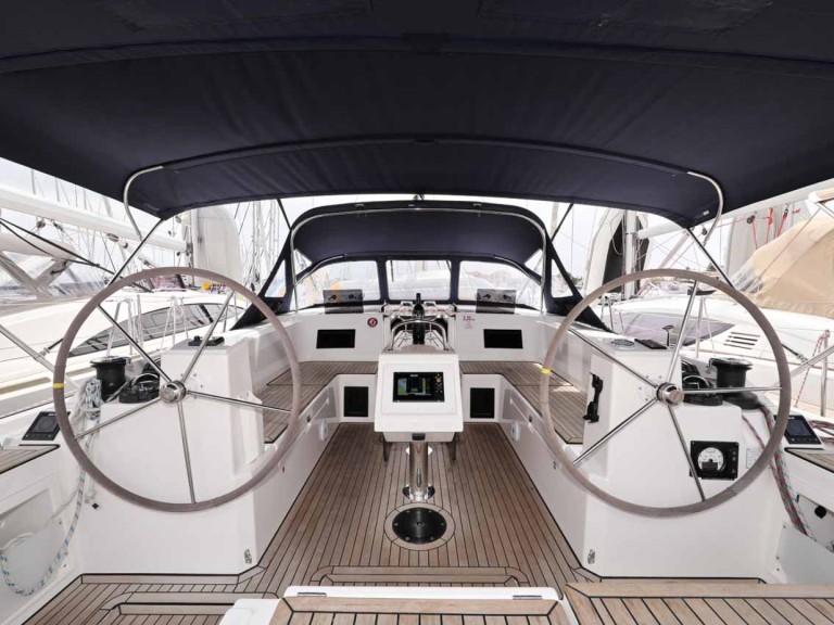 Hire a Bavaria Bavaria C45 Holiday Murter-Kornati