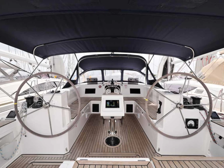 Hire a Bavaria Bavaria C45 Holiday Murter-Kornati