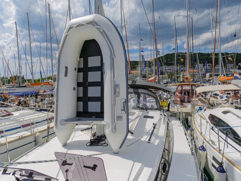 Sailboat to hire Split at the best price