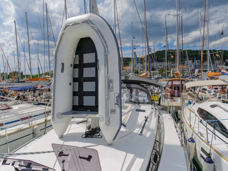 Sailboat to hire Split at the best price