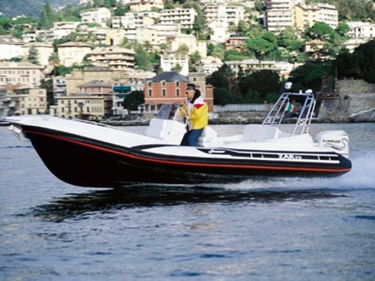 Hire a Zar 75 Suite Port de Pollença