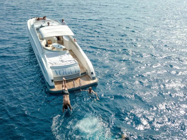 Yacht hire Portofino cheap Cherokee 51