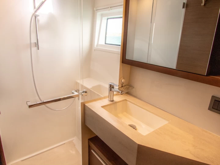 Catamaran hire in Marigot - Lagoon Lagoon 46