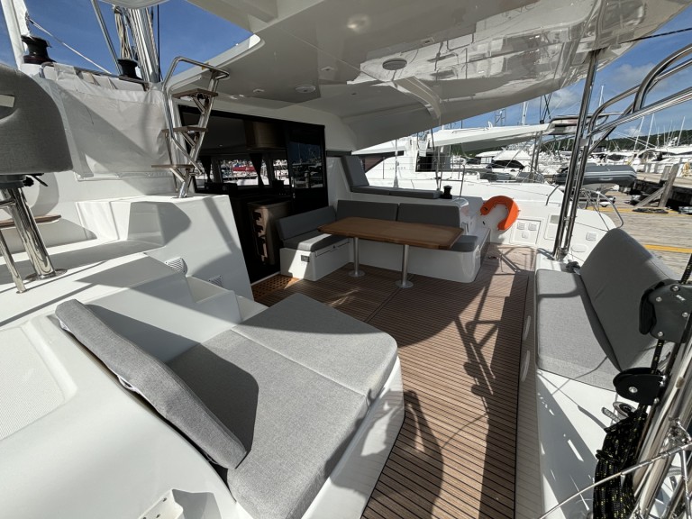 Charter a Lagoon Lagoon 42 in Playa Sardinera on Samboat