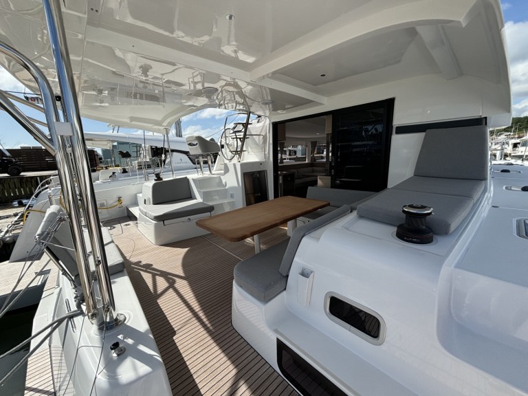 Hire Catamaran with or without skipper Lagoon Playa Sardinera