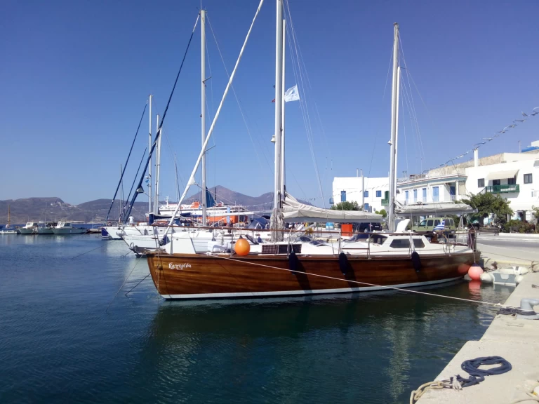 Sailboat to hire Mílos at the best price