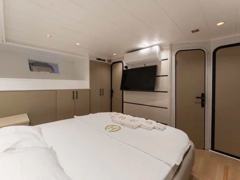  BEYEFENDI H charter bareboat or skippered in  İstanbul