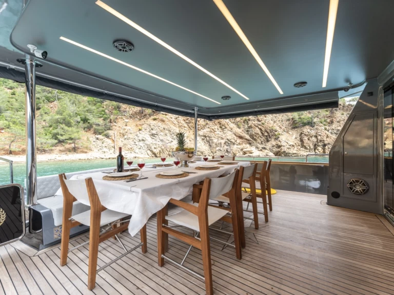 Luxury Yacht to hire İstanbul at the best price