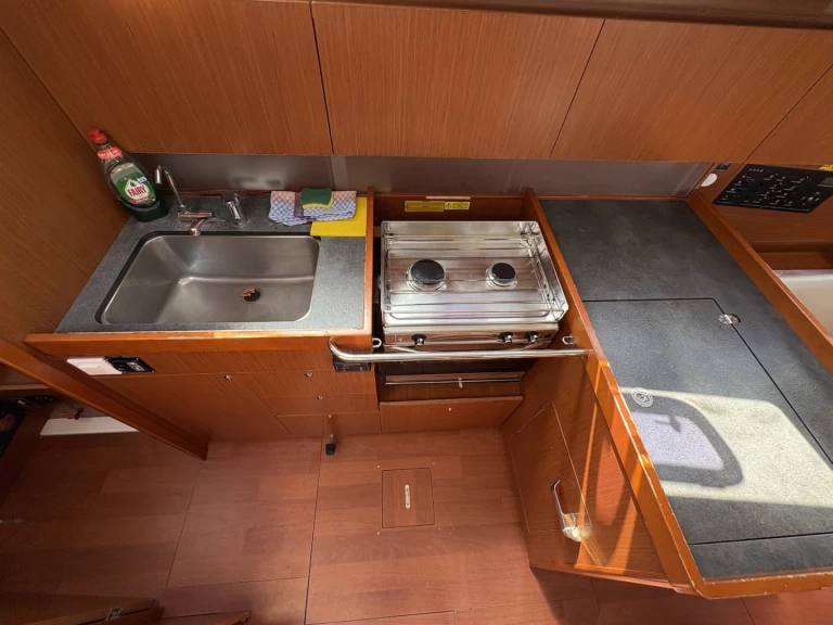 Hire Sailboat Bénéteau with a boat licence