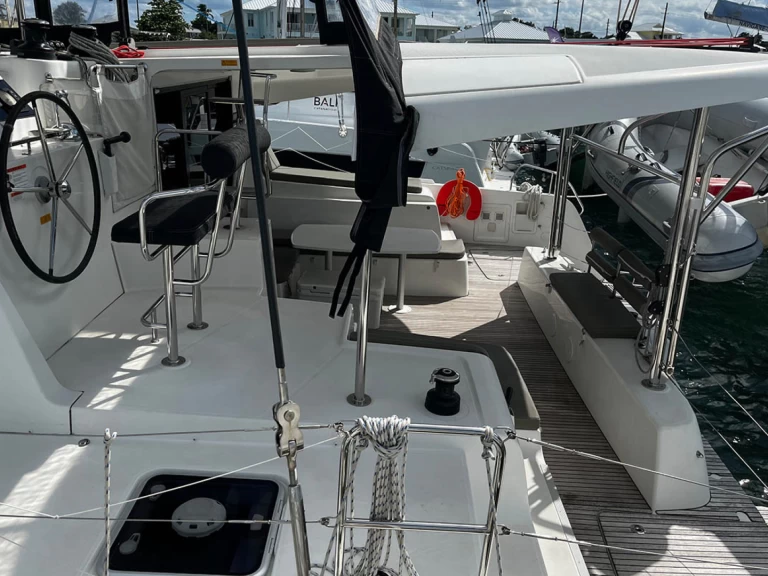Lagoon Lagoon 42 charter bareboat or skippered in  Road Town