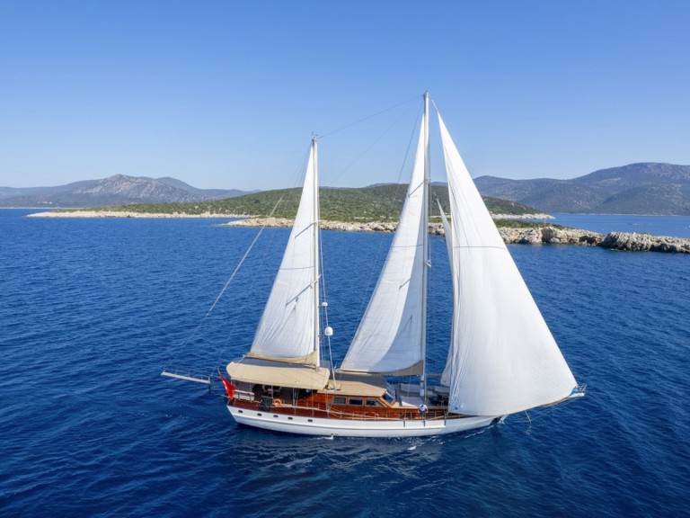 Sailboat hire in Bodrum - Custom Made Arabella