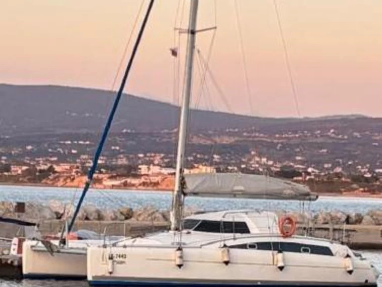Yacht charter Barbate - Fountaine Pajot Maldives 32 on SamBoat