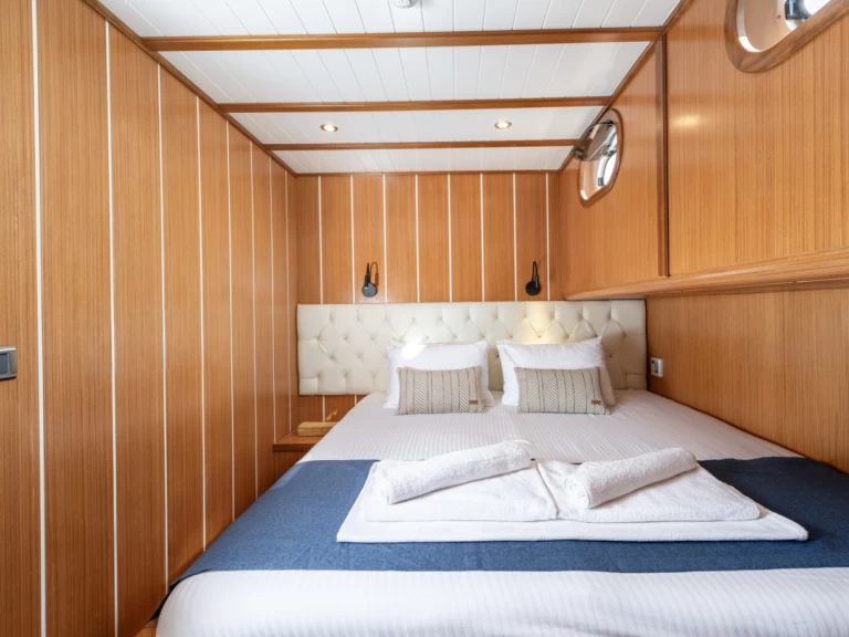 Hire a  GOZDEM THE ONE Bodrum