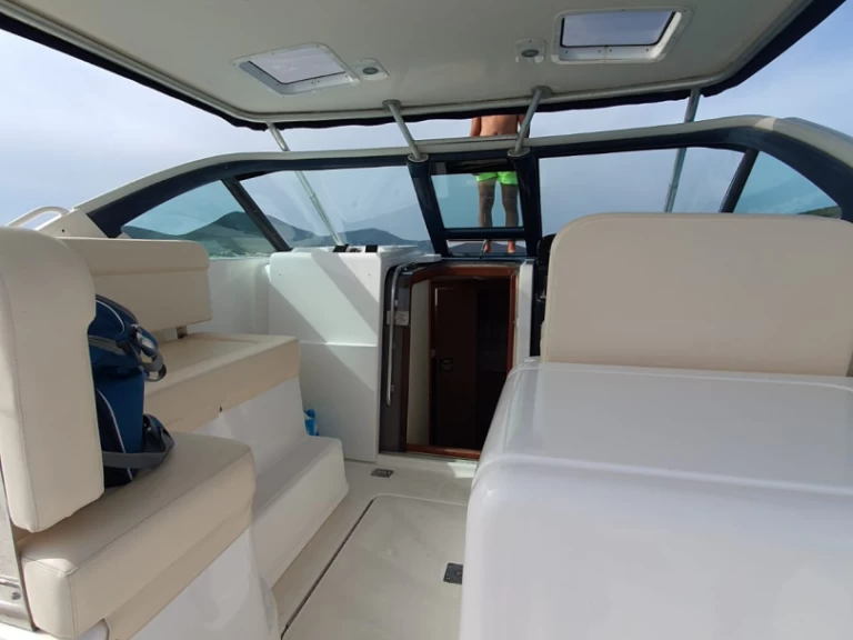 Hire Motorboat with or without skipper Tiara Piano di Sorrento