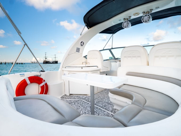 Charter a Custom Made Costum Made in Punta Cana on Samboat